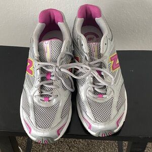 New Balance Women's Silver and Pink Athletic Shoes